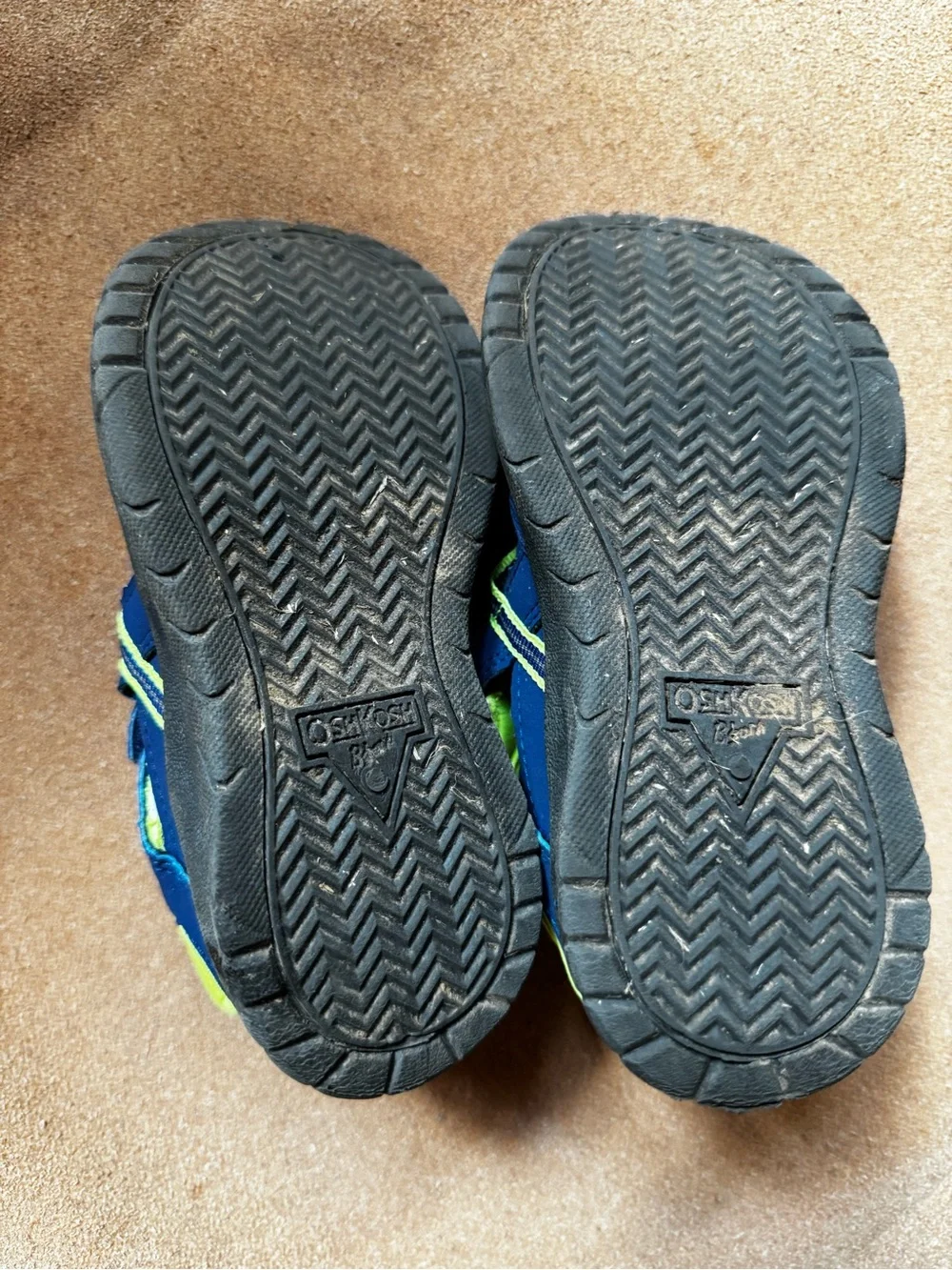 OshKosh B'gosh Navy and Lime Kids Sneakers with Hook-and-Loop Strap